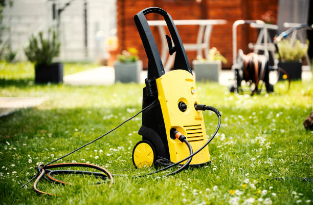 Best Roof Cleaning and Mildew Removal in Middleton, WI